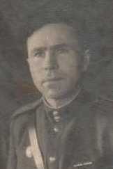 Лавриков Ефим Алексеевич