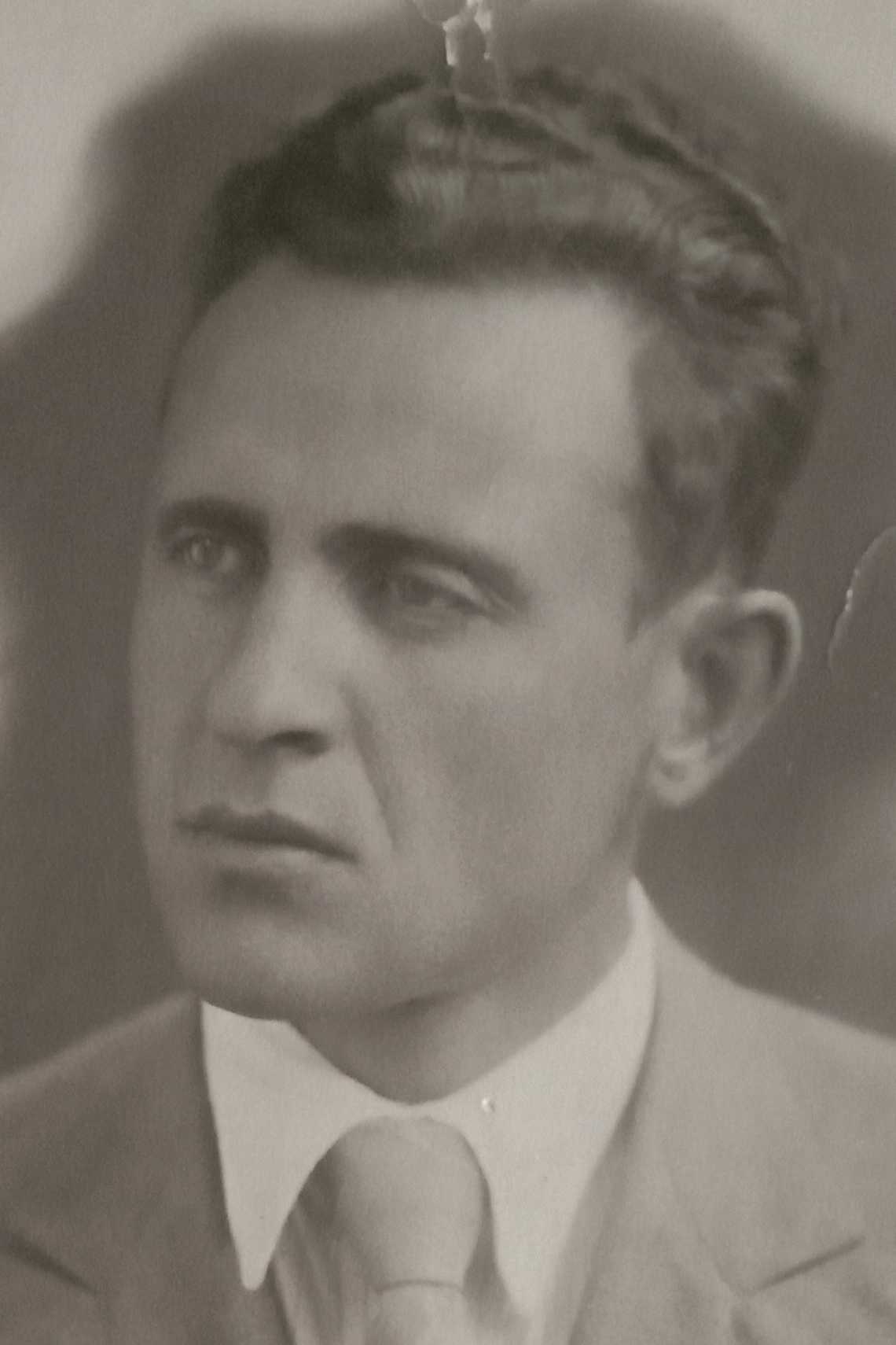 Исаев Виктор Николаевич