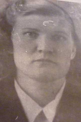 Попова (Бакулаева) Нина Сергеевна