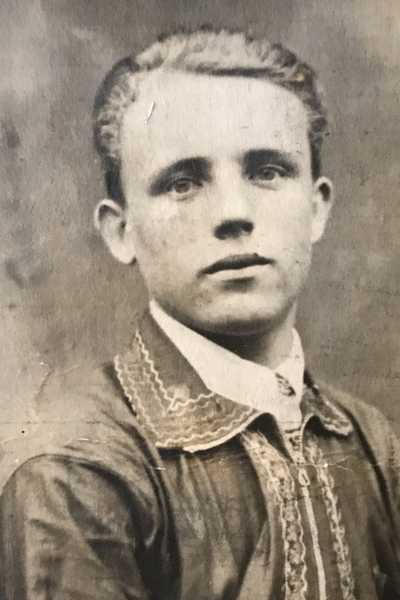 Петров Иван Иванович