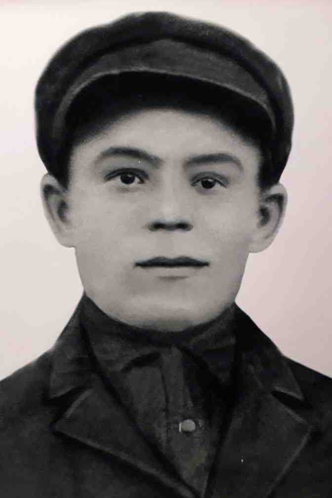 Емельянов Антон Алексеевич