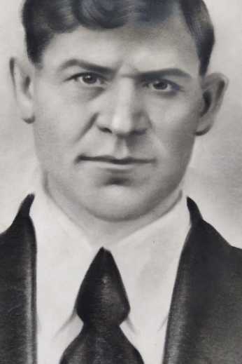Овчинников Иван Архипович