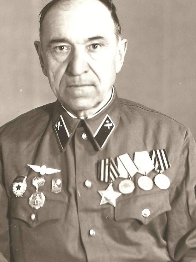 Логоза Петр Яковлевич