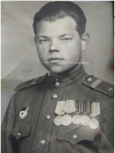 Попов Виктор Григорьевич
