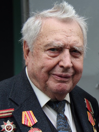 Низовцев Евгений Устинович