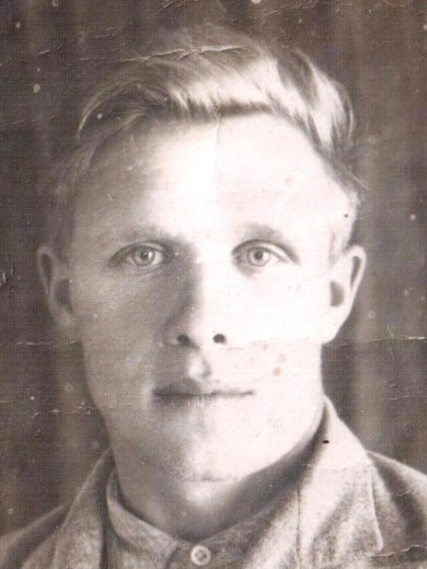 Гусаков Антон Леонович