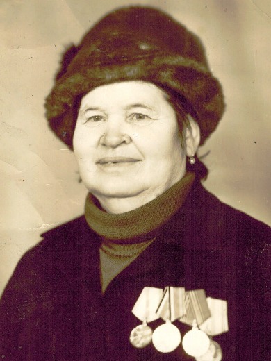 Белоусова Александра Алексеевна