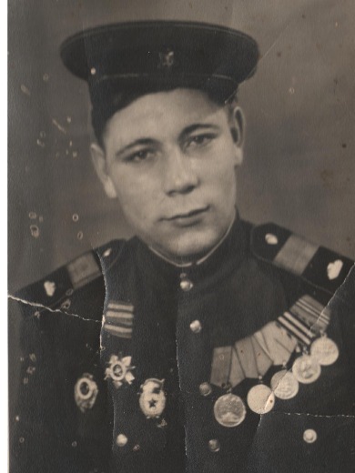 Петров Павел Матвеевич