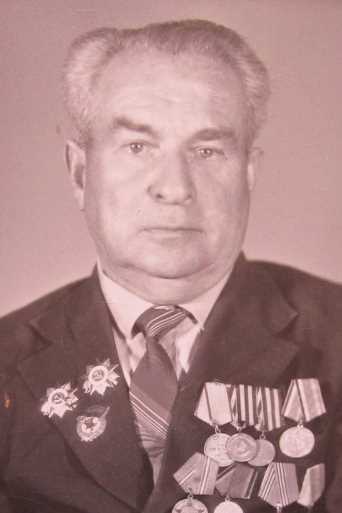 Юзов Василий Дмитриевич