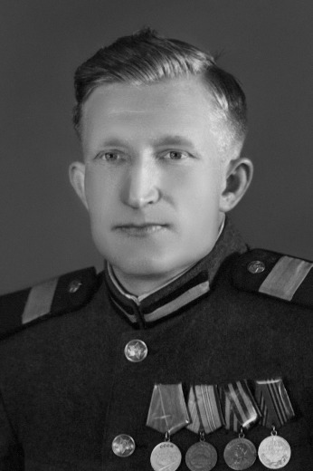 Зверев Иван Петрович