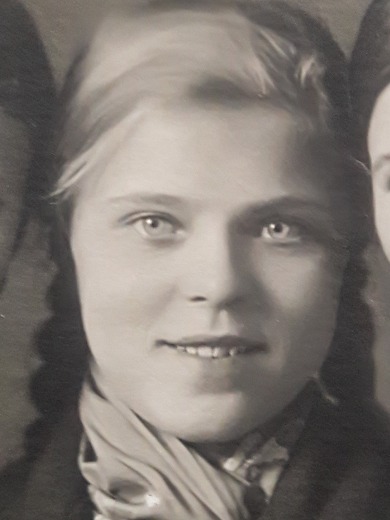 Колбасникова (Тычина) Вера Ивановна