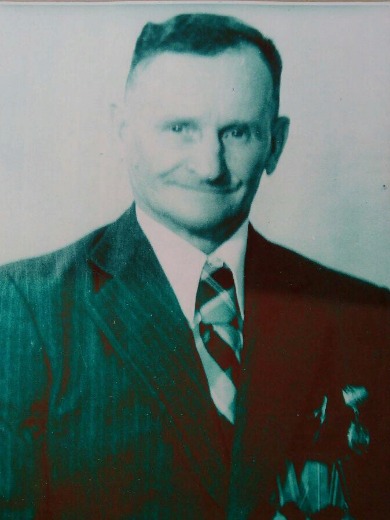 Кирпичников Михаил Васильевич