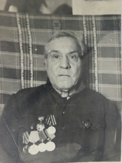 Чекмарев Андрей Романович