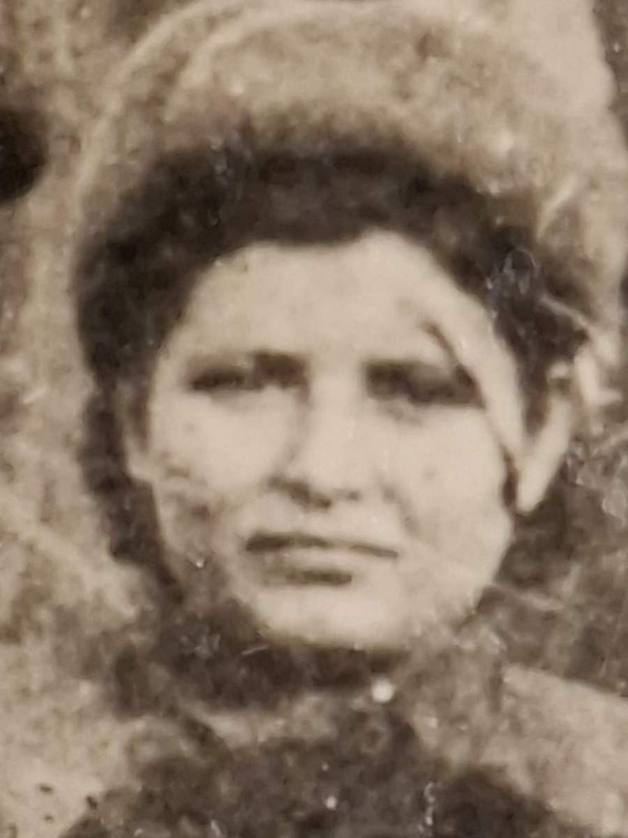 Корнеева ( Уличева) Анна Федоровна