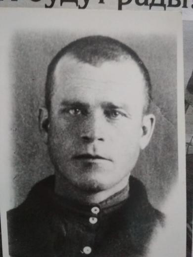 Долбня Артем Павлович