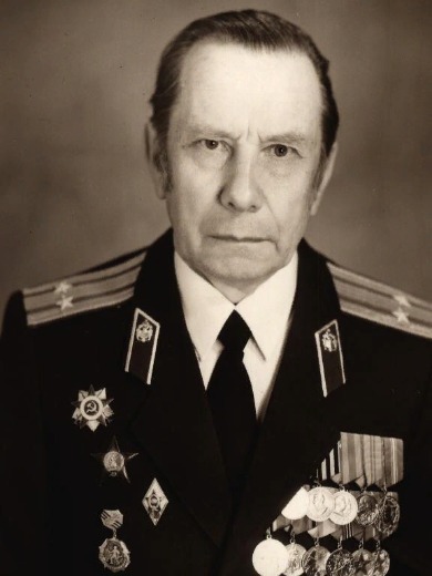 Ларионов Геннадий Прохорович