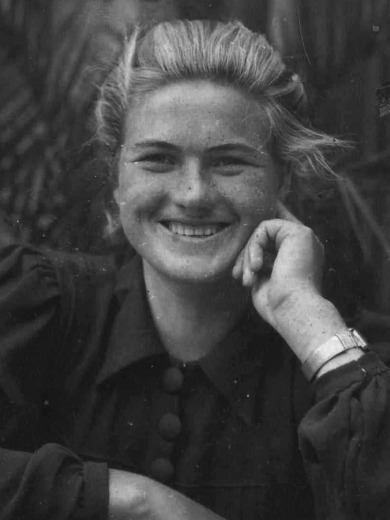 Вырасткова Лариса Сергеевна
