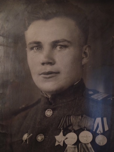 Акулов Леонид Федорович