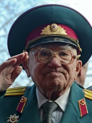 Сурков Виктор