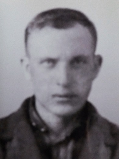 Серов Виктор Петрович