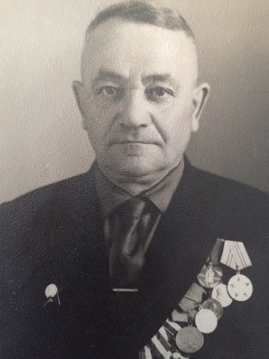 Виват Моисей Менделеевич