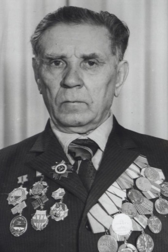 Момот Константин Павлович