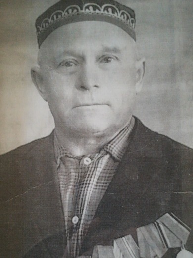 Ахметханов Мустафа Ахметханович