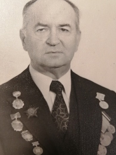 Есиков Виктор Петрович