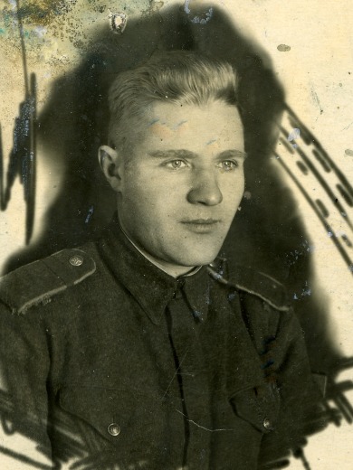 Леденев Иван Петрович
