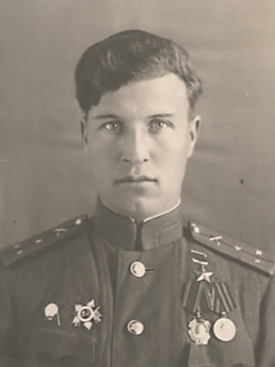 Меньшиков Леонид Емельянович