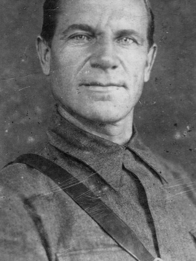 Лазуткин Егор Николаевич