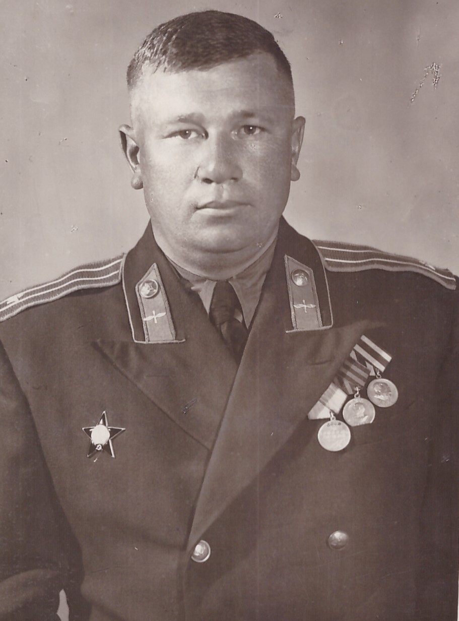 Комаров Аркадий Георгиевич