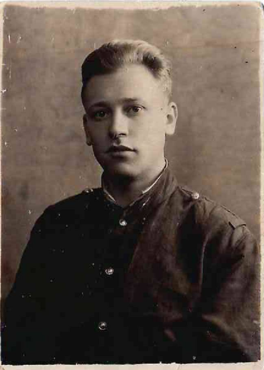 Суздалов Гранит Васильевич