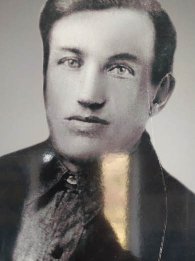 Кадыров Увайс. Ажуевич.