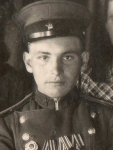 Околелов Петр Андреевич