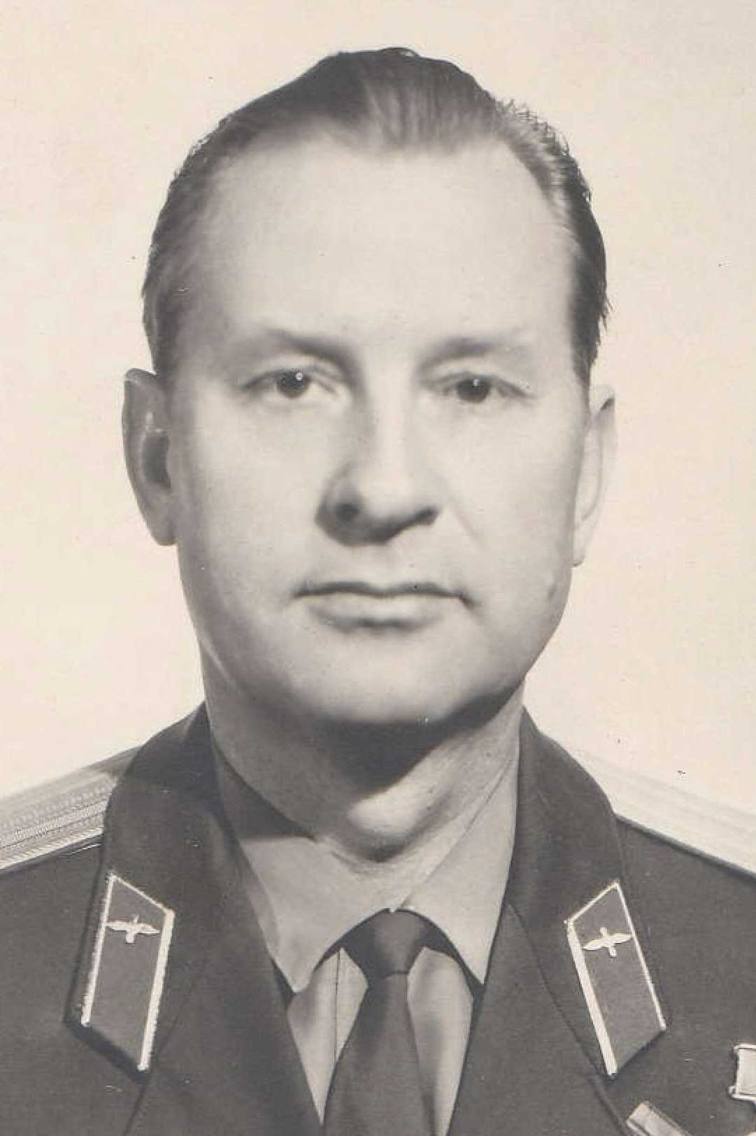 Лазарев Александр Васильевич