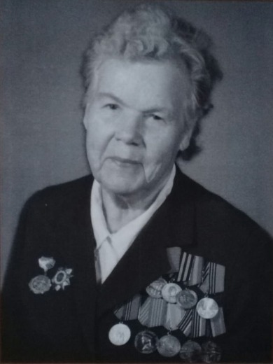 Кузнецова (Варламова) Евгения Дмитриевна