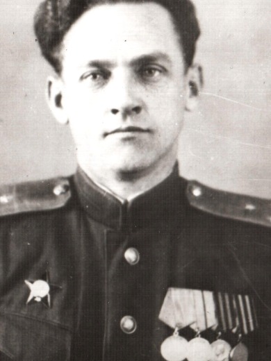 Лазарев Виктор Александрович
