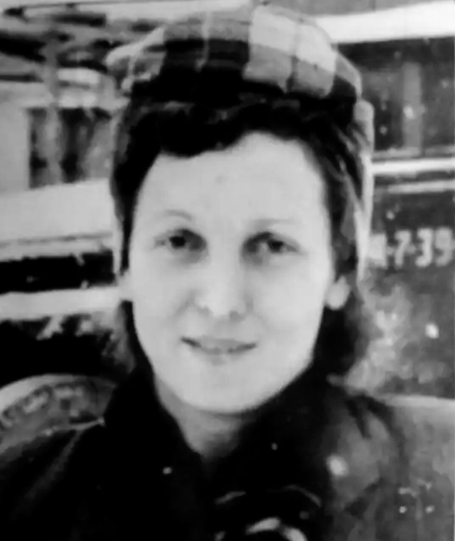 Домшарова (Колякина) Ольга Антоновна