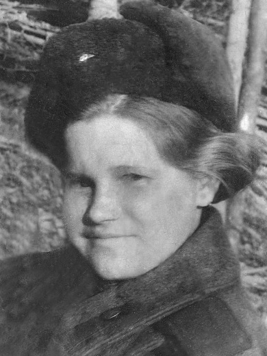 Степанова (Беляева) Анна Васильевна