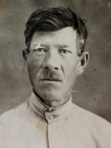 Хахулин Иван Романович