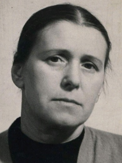 Шпор Нина Владимировна