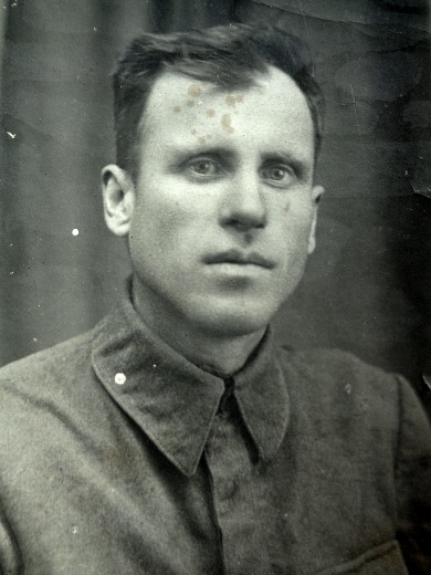 Ульянченко Иван Тихонович