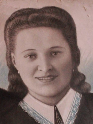 Дайнеко (Акулич) Анна Степановна