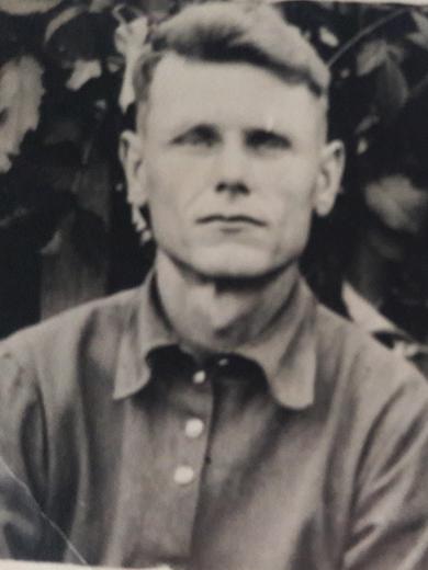 Низовцев Степан Устинович