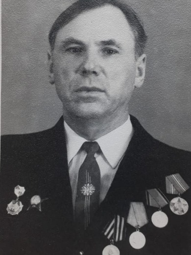 Олейник Михаил Яковлевич