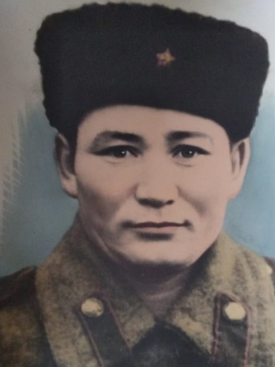 Ахметов Кенжебек