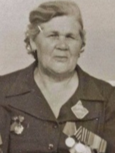 Фролова (Ухлова) Вера Варламовна