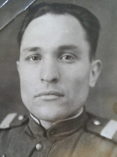 Гусманов Мергади