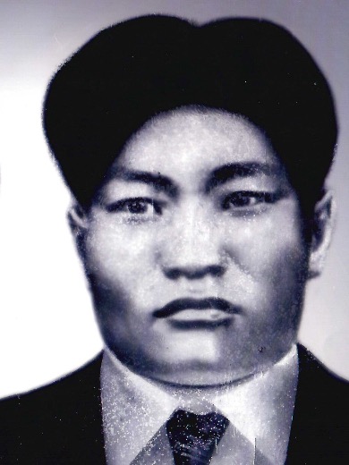 Аюшев Василий Убушиевич